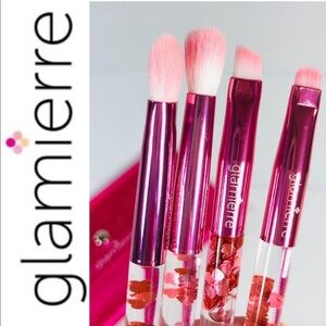 GLAMIERRE Pink Luxe Flow Glitter Hearts Eye Brush
